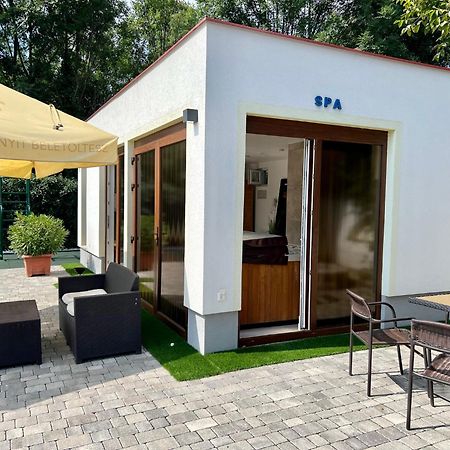 Bajor Panzio Buek-Buekfuerdo, Adults Friendly 12 Plus Exterior foto