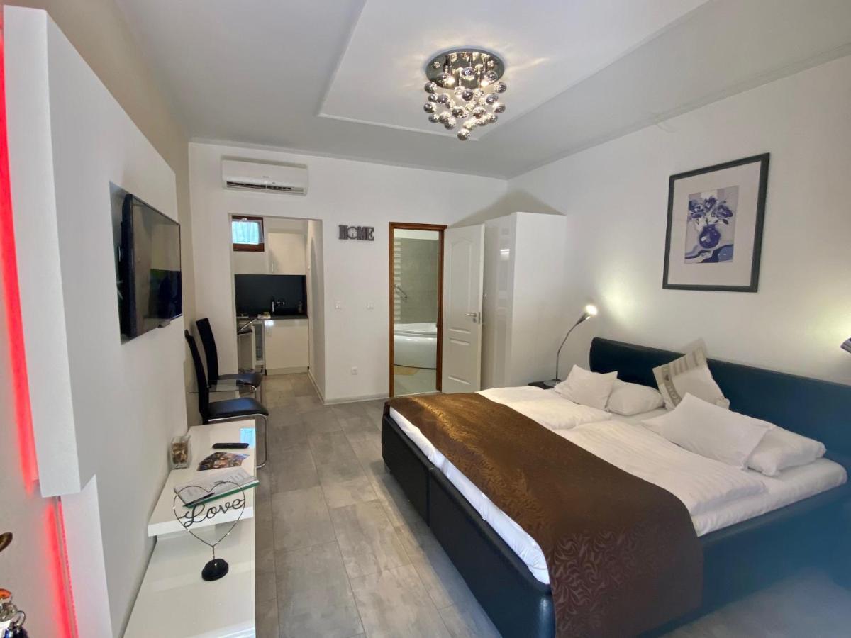 Bajor Panzio Buek-Buekfuerdo, Adults Friendly 12 Plus Exterior foto