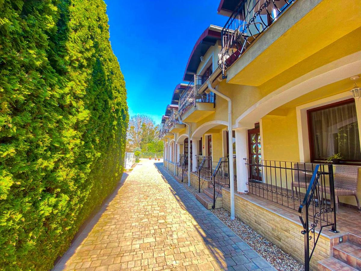 Bajor Panzio Buek-Buekfuerdo, Adults Friendly 12 Plus Exterior foto