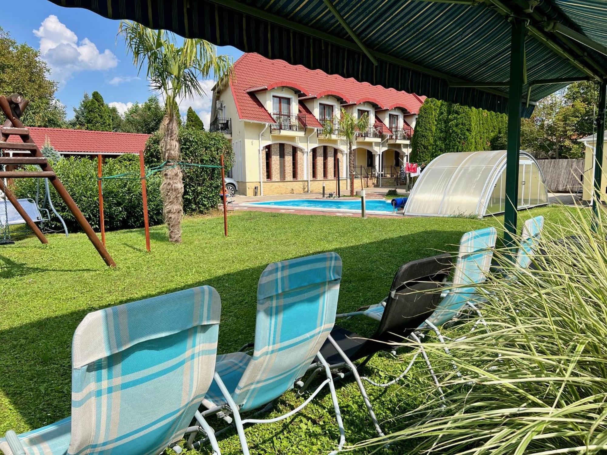 Bajor Panzio Buek-Buekfuerdo, Adults Friendly 12 Plus Exterior foto