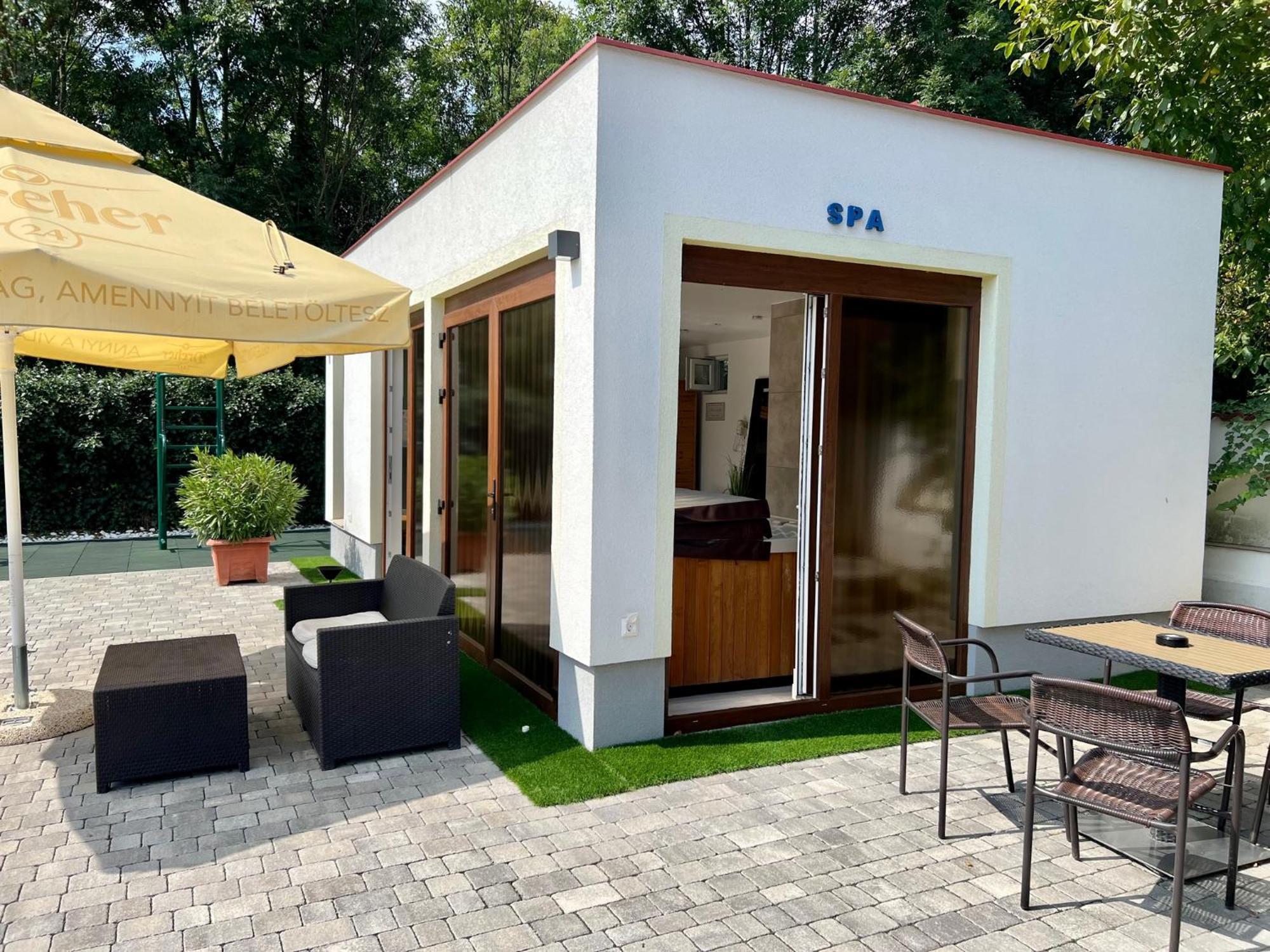 Bajor Panzio Buek-Buekfuerdo, Adults Friendly 12 Plus Exterior foto