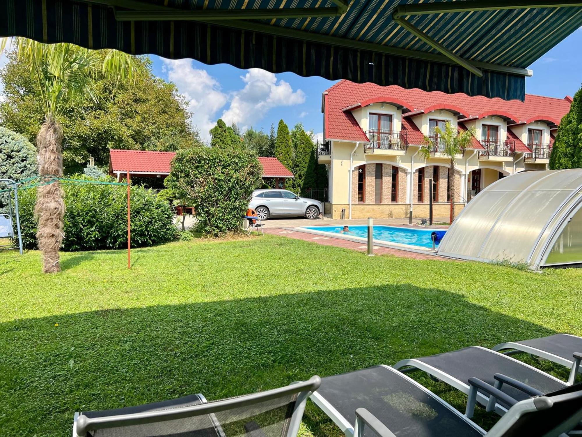 Bajor Panzio Buek-Buekfuerdo, Adults Friendly 12 Plus Exterior foto