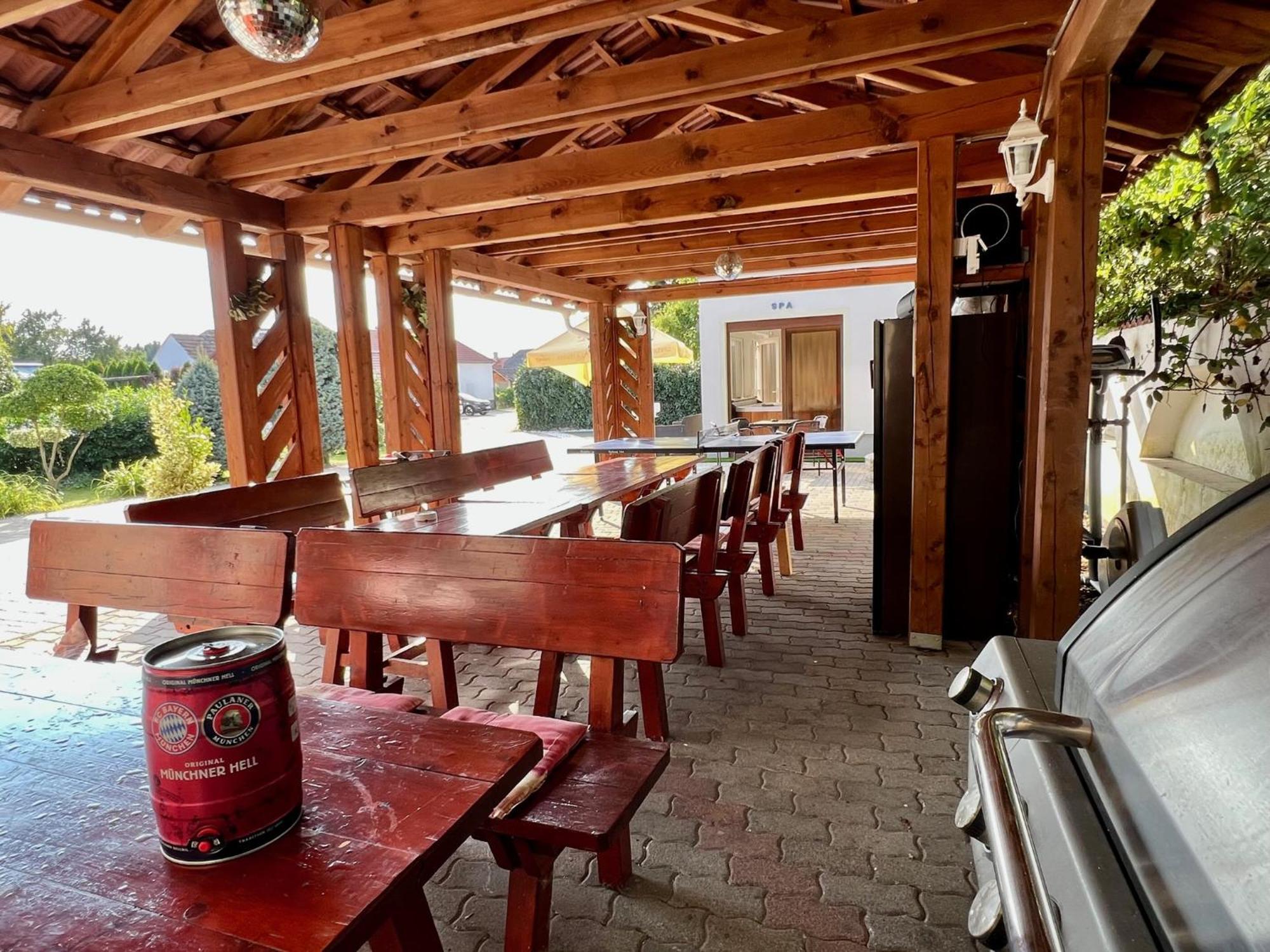 Bajor Panzio Buek-Buekfuerdo, Adults Friendly 12 Plus Exterior foto