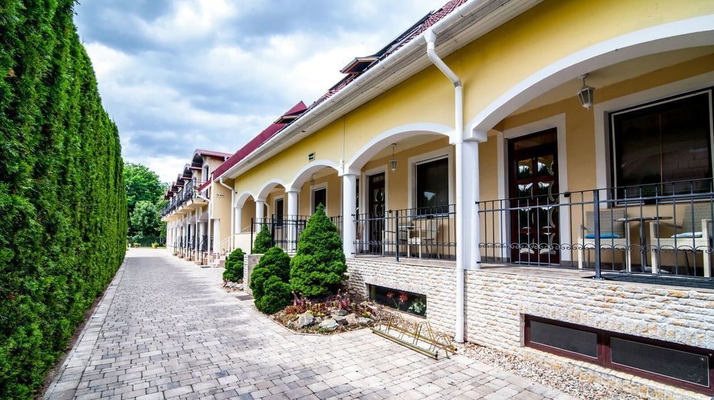 Bajor Panzio Buek-Buekfuerdo, Adults Friendly 12 Plus Exterior foto