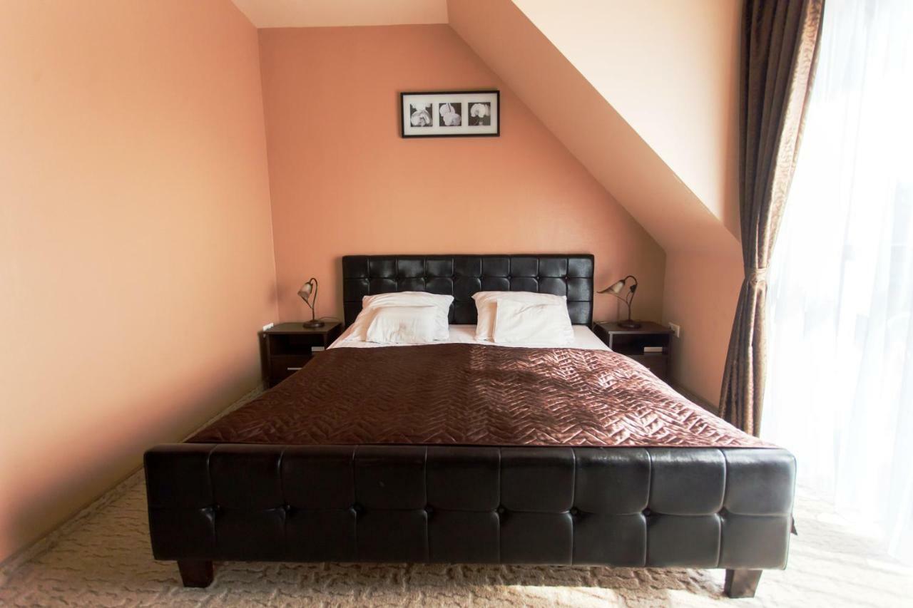 Bajor Panzio Buek-Buekfuerdo, Adults Friendly 12 Plus Exterior foto