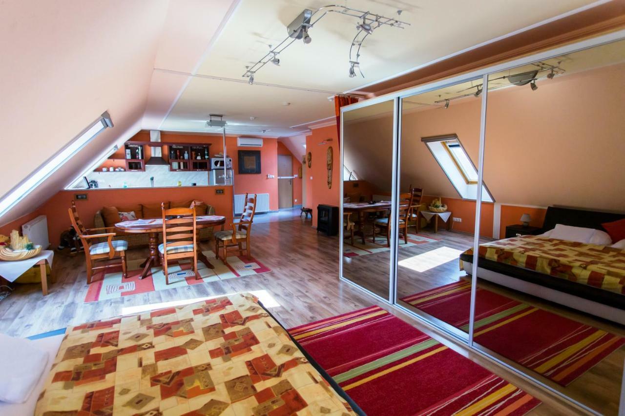 Bajor Panzio Buek-Buekfuerdo, Adults Friendly 12 Plus Exterior foto